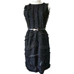 *$5,000 OSCAR DE LA RENTA ADOREABLE EXCLUS. BLACK LACE CROCHET SILK RUNWAY DRESS